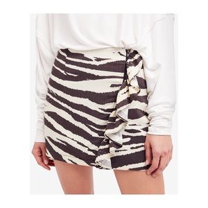 🎉HP🎉Free People Babe Ruffle Zip Up Zebra Skirt